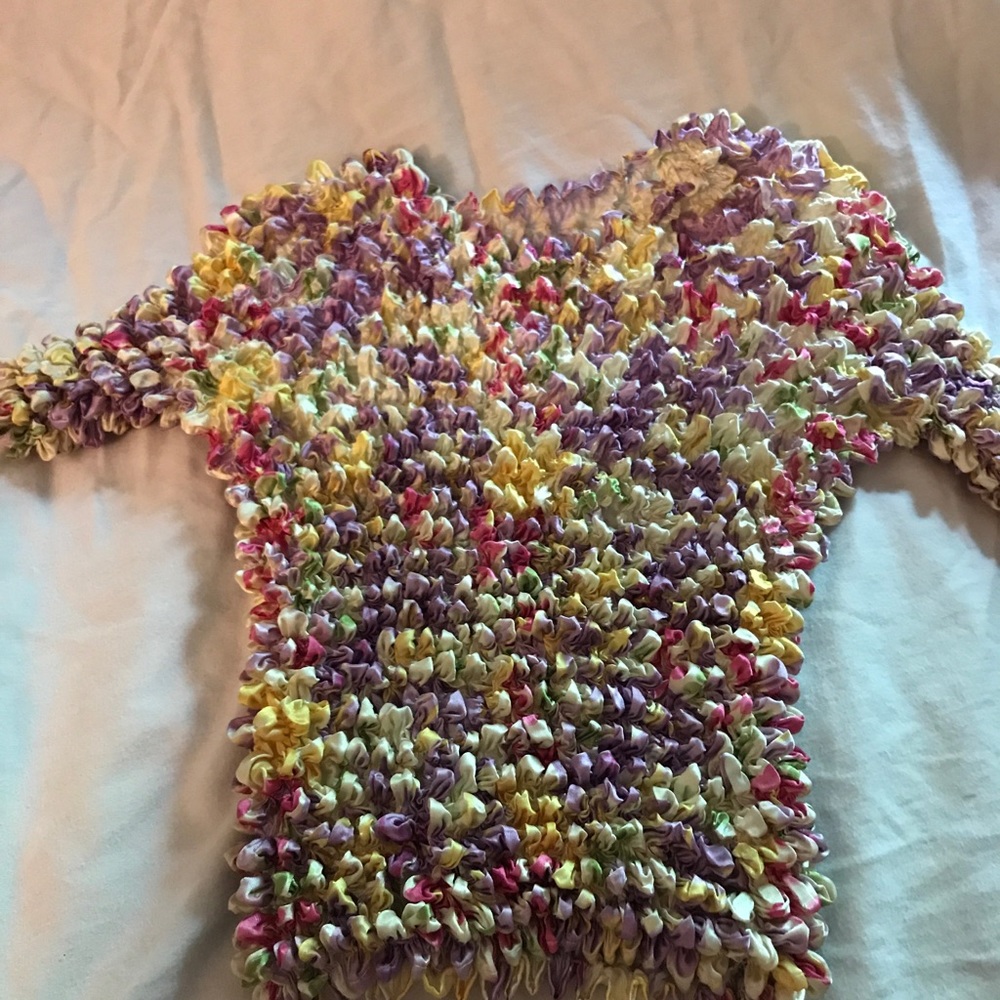 Top - Picture 2 of 2